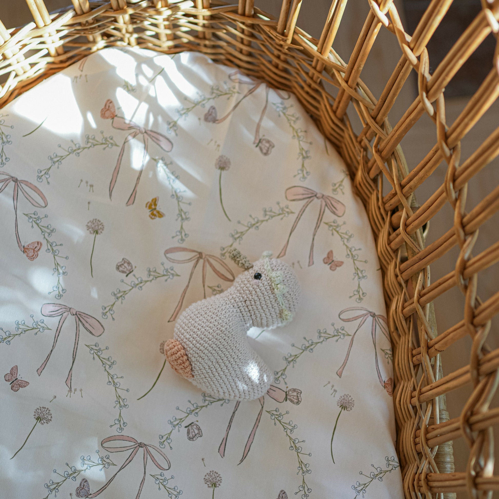Gooslings Bows & Butterfly Kisses Crib Sheet - Pink