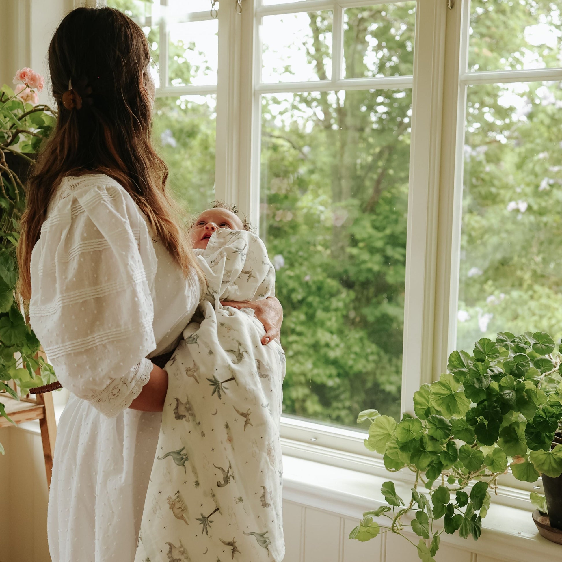 Gooslings Dino Dreams Swaddle - Sage