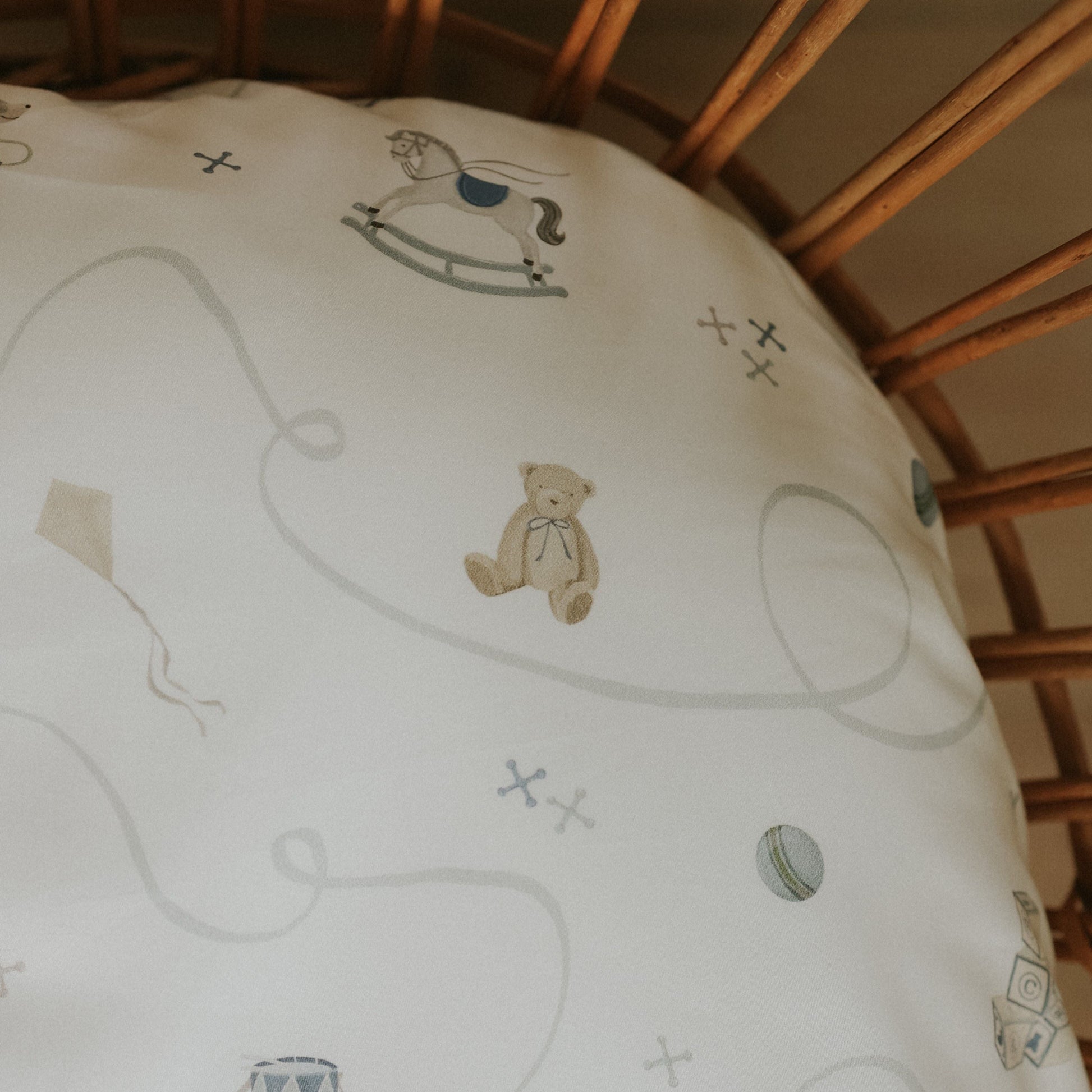 Gooslings Little Toy Chest Crib Sheet - Ivory