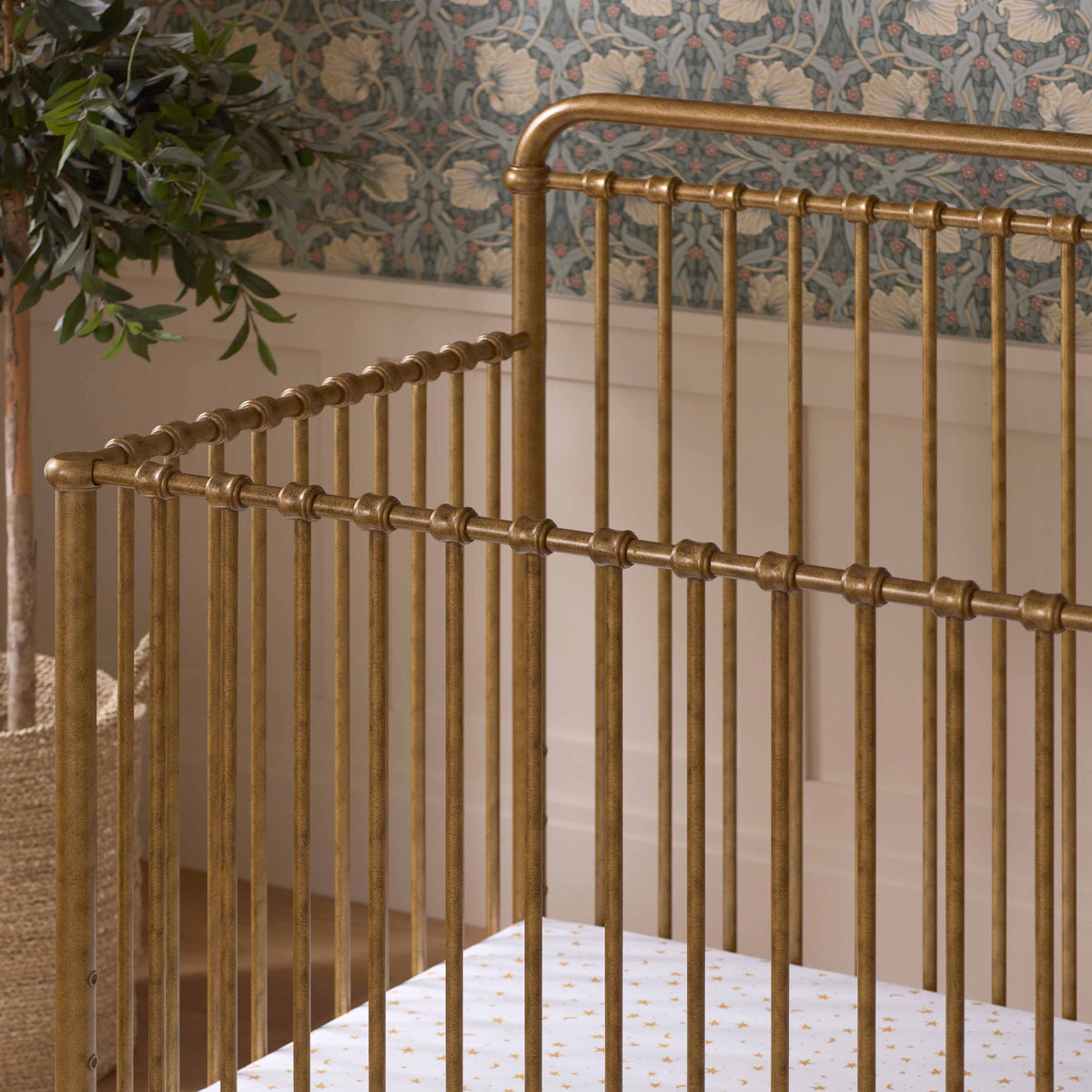 M15301VG,Namesake,Winston 4-in-1 Convertible Crib in Vintage Gold