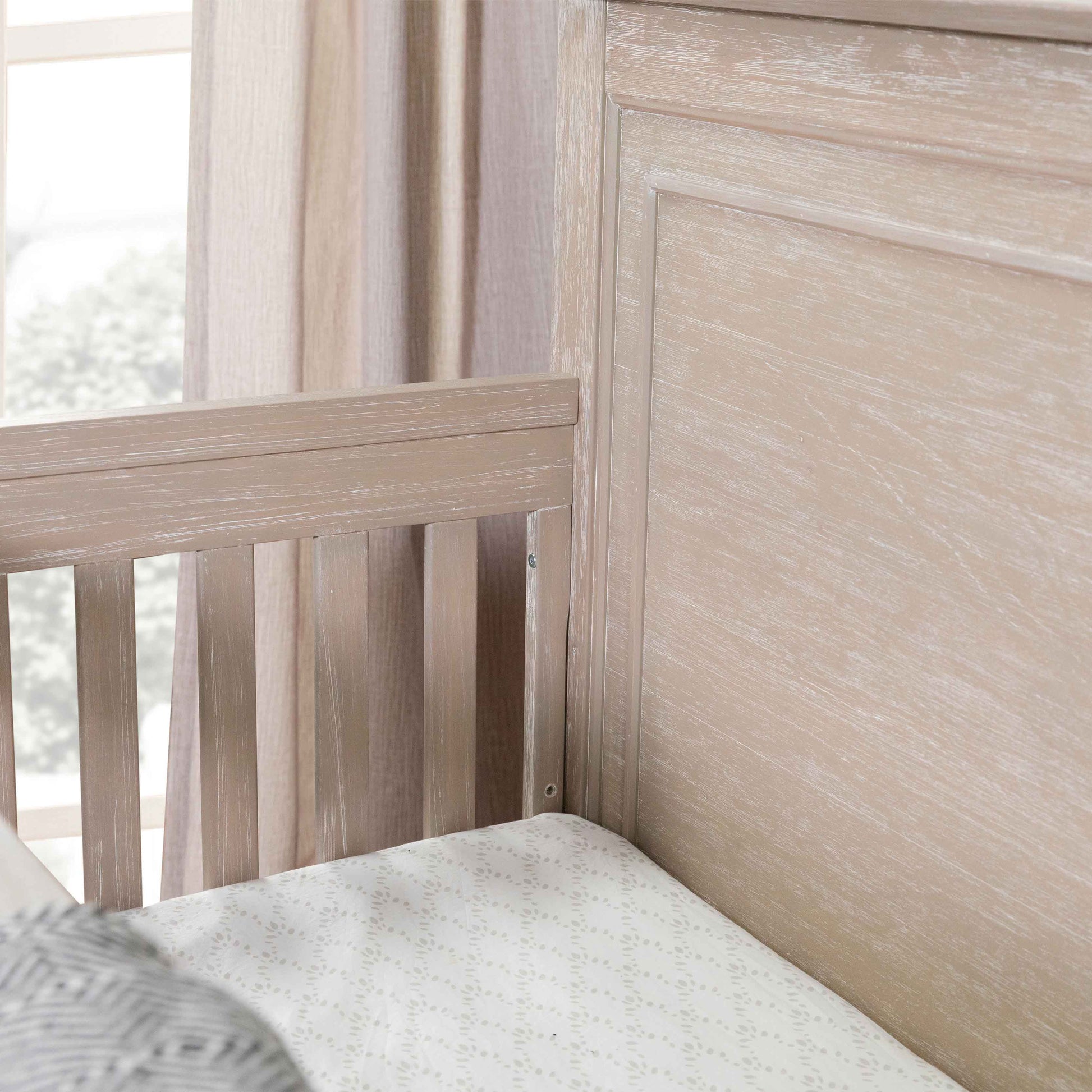 M24401SDB,Monogram by Namesake,Barrow Rustic 4-in-1 Convertible Flat Top Crib in Sandbar