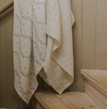 Gooslings Botanical Berries Swaddle - Ivory