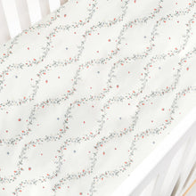 Gooslings Botanical Berries Crib Sheet - Ivory