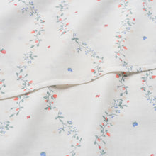 Gooslings Botanical Berries Swaddle - Ivory