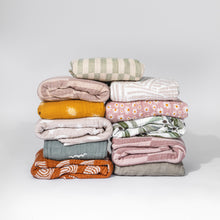 T30535,Babyletto,Moss Stripe Muslin Crib Sheet in GOTS Certified Organic Cotton