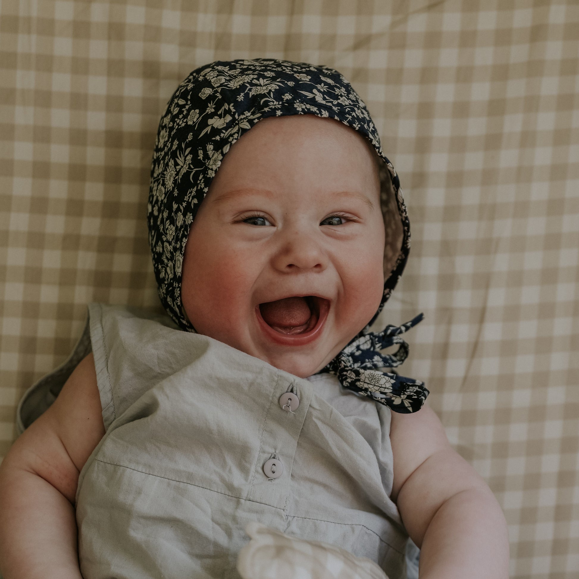 Gooslings Picnic Gingham Crib Sheet - Beige