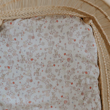 Gooslings Into The Woodlands Crib Sheet - Ivory