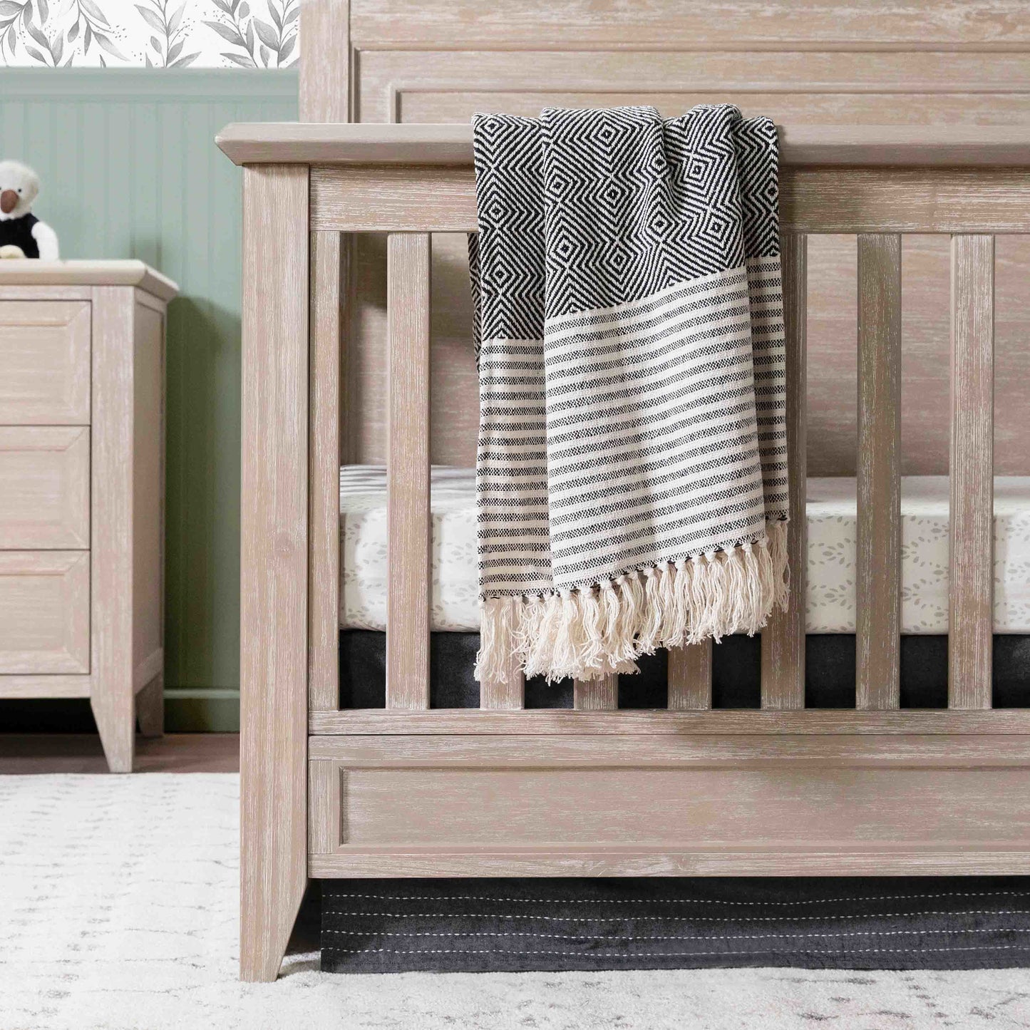 M24401SDB,Monogram by Namesake,Beckett Rustic 4-in-1 Convertible Flat Top Crib in Sandbar