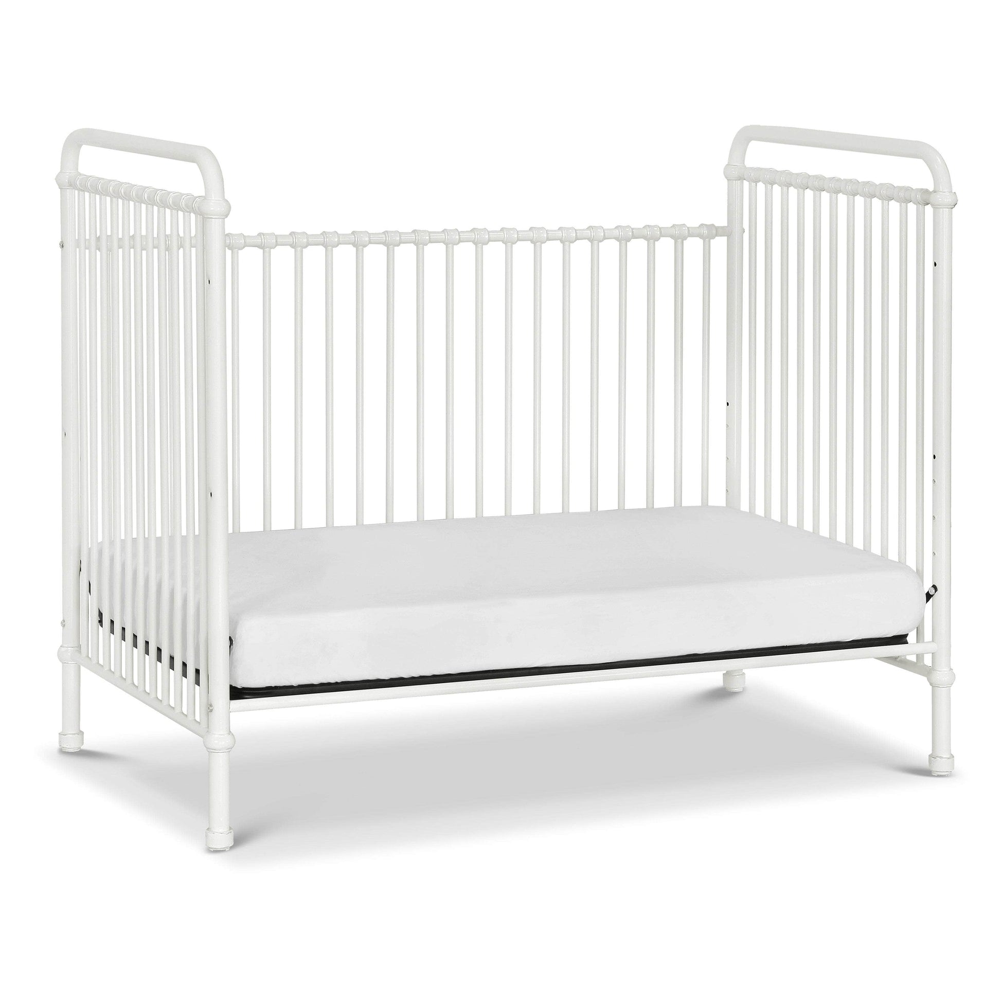 B15501WX,Abigail 3-in-1 Convertible Crib in Washed White